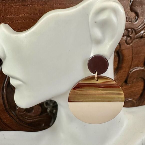 C est 1946 circle statement earrings - Picture 4 of 9